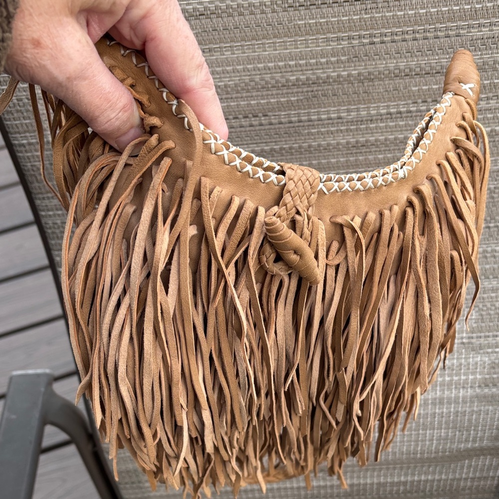 Anthropologie/En shalla Ladies Tan Boho Leatger Fringe crossbody bag-EUC-WOW! - Picture 5 of 9